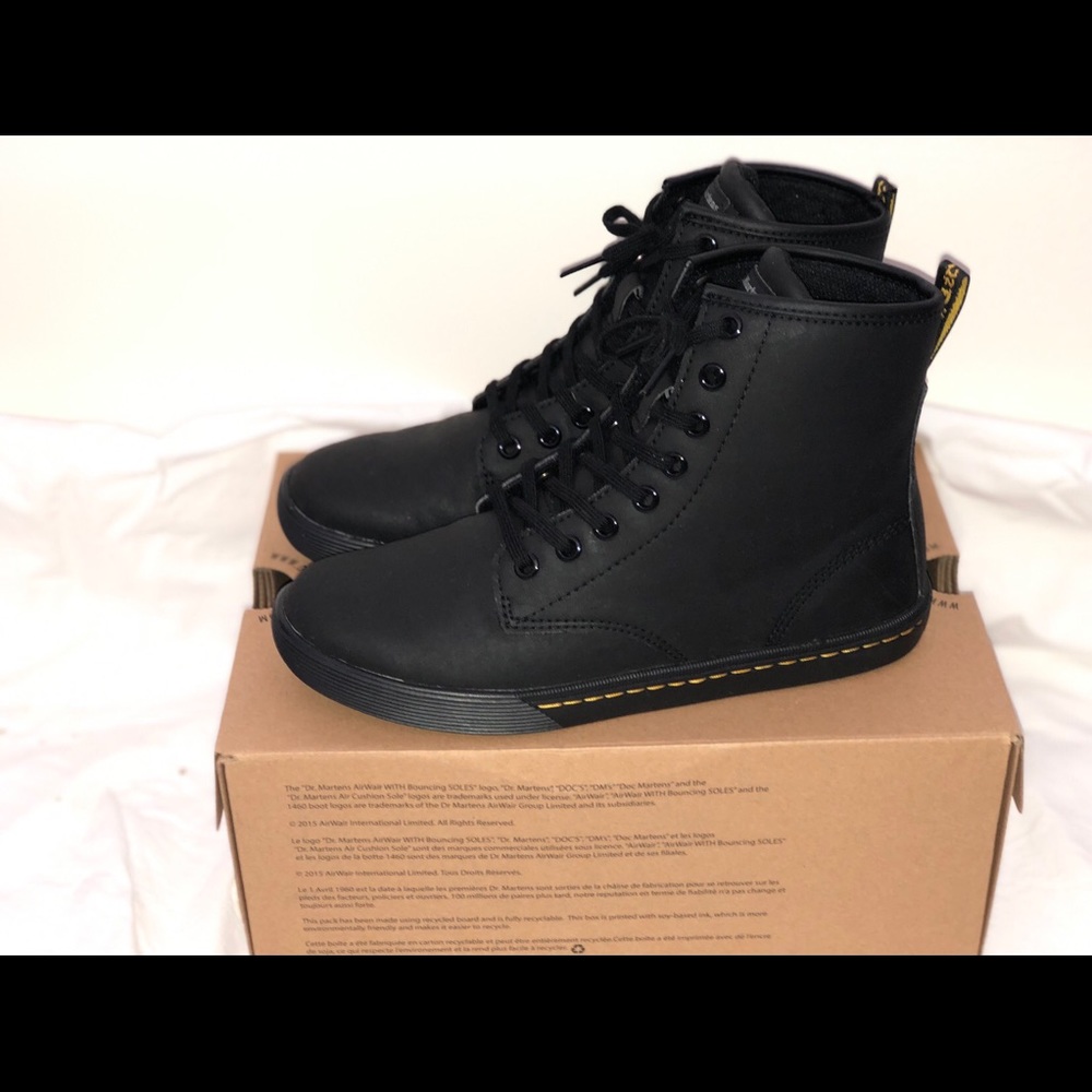 Dr. Marten Sheridan 8-eyelet Boots